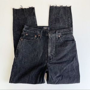 Abercrombie & Fitch Ultra High Rise Mom Jeans